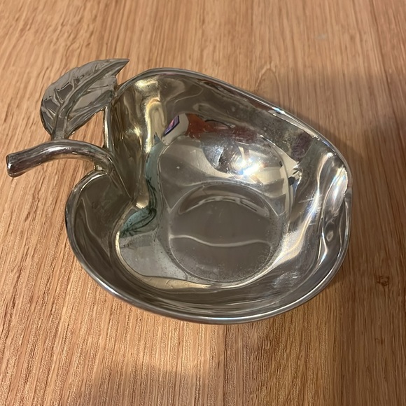 Apple Shaped Silverplated Trinket Candy Dish - Picture 4 of 4